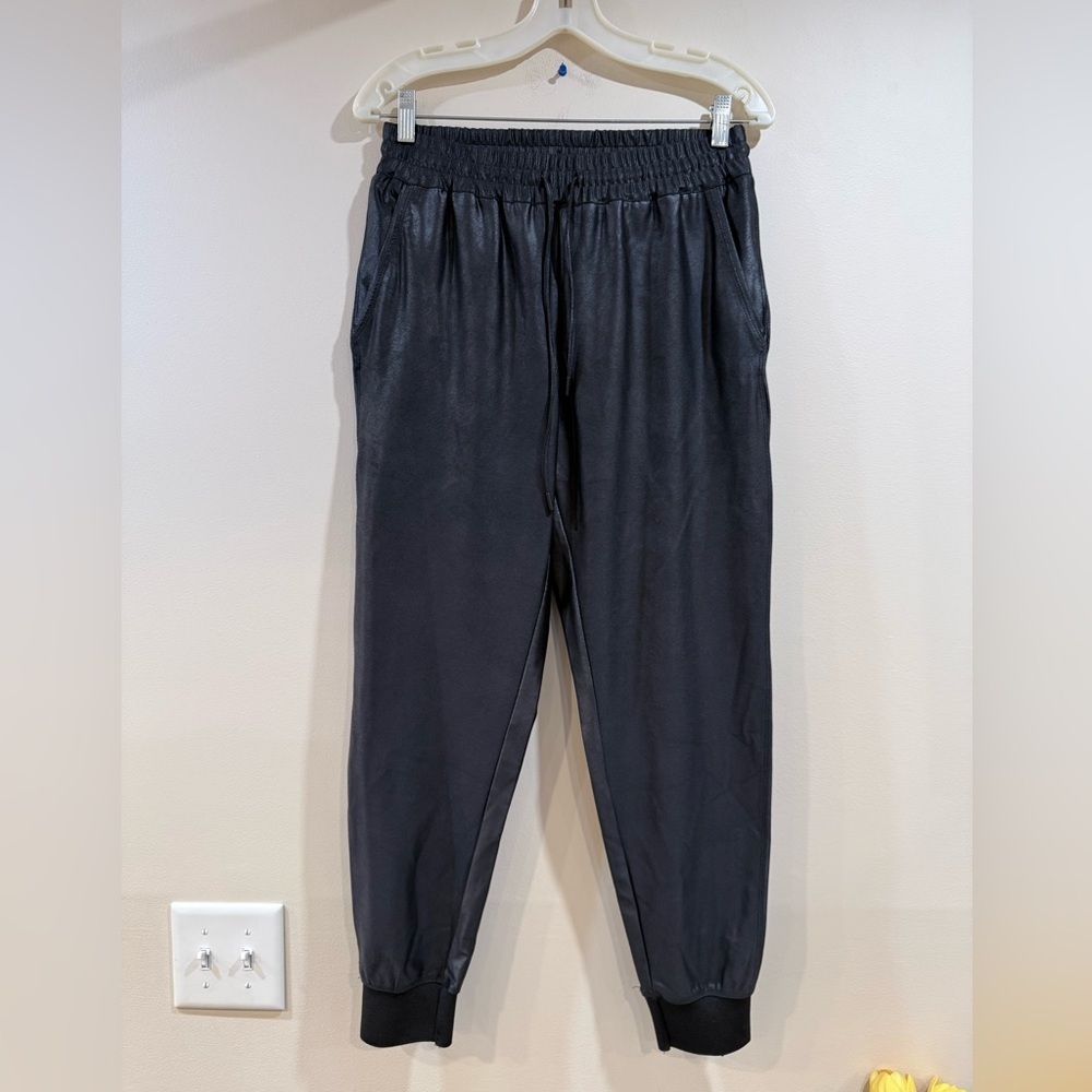 🔥Madison D’Amelié Black Satin Jogger Pants Women’s Size S EC🔥